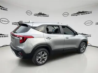 Kia Seltos 2024 AWD LX 4dr SUV