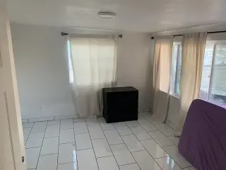 Room for Rent Cuarto En Renta!