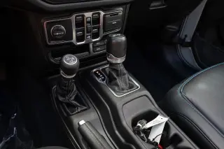 Jeep Wrangler 2024 4x4 High Altitude 4xe 4dr SUV