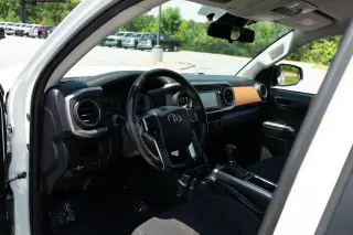Toyota Tacoma 2018 4x2 SR5 4dr Double Cab 5.0 ft SB
