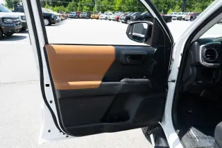 Toyota Tacoma 2018 4x2 SR5 4dr Double Cab 5.0 ft SB