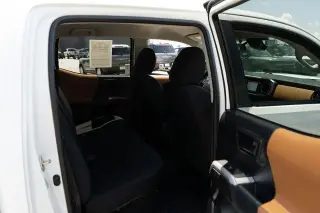 Toyota Tacoma 2018 4x2 SR5 4dr Double Cab 5.0 ft SB
