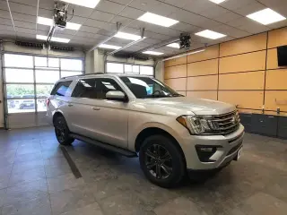 Ford Expedition MAX 2019 4x4 XLT 4dr SUV