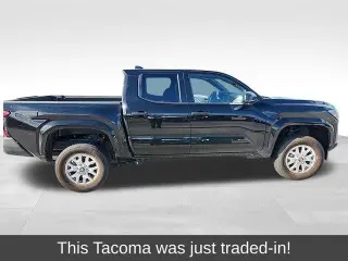 Toyota Tacoma 2025 4x4 SR 4dr Double Cab 5.0 ft SB 8A