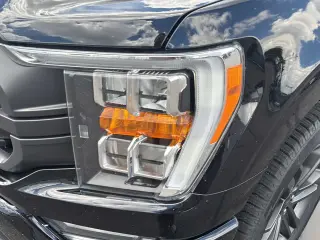 Ford F-150 2023 4x4 XLT 4dr SuperCrew 5.5 ft. SB