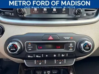 Kia Sorento 2020 AWD EX V6 4dr SUV