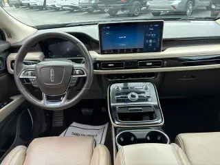 Lincoln Nautilus 2021 AWD Reserve 4dr SUV