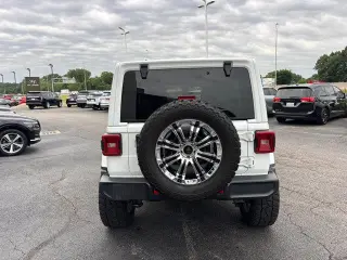Jeep Wrangler Unlimited 2019 4x4 Sahara 4dr SUV