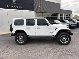 Jeep Wrangler Unlimited 2019 4x4 Sahara 4dr SUV
