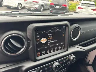 Jeep Wrangler Unlimited 2019 4x4 Sahara 4dr SUV