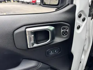 Jeep Wrangler Unlimited 2019 4x4 Sahara 4dr SUV
