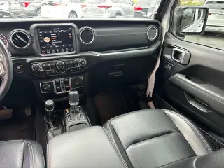 Jeep Wrangler Unlimited 2019 4x4 Sahara 4dr SUV