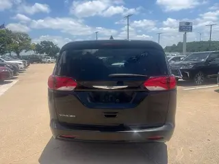 Chrysler Voyager 2023 LX 4dr Mini-Van