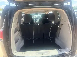 Chrysler Voyager 2023 LX 4dr Mini-Van