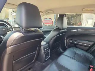 Chrysler 300 2015 AWD Limited 4dr Sedan