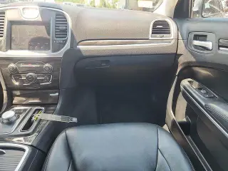 Chrysler 300 2015 AWD Limited 4dr Sedan