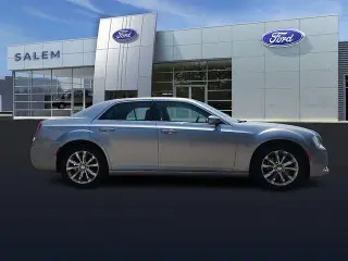 Chrysler 300 2015 AWD Limited 4dr Sedan