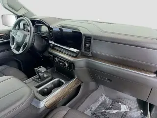 Chevrolet Silverado 1500 2023 4x4 RST 4dr Crew Cab 5.8 ft. SB