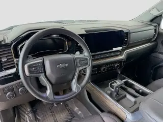 Chevrolet Silverado 1500 2023 4x4 RST 4dr Crew Cab 5.8 ft. SB