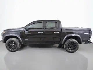 Chevrolet Colorado 2023 4x4 Trail Boss 4dr Crew Cab 5 ft. SB