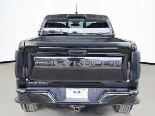 Chevrolet Colorado 2023 4x4 Trail Boss 4dr Crew Cab 5 ft. SB