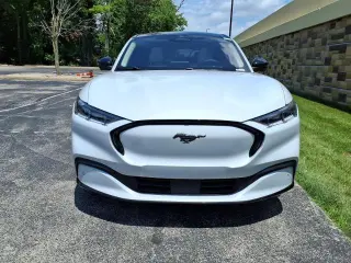 Ford Mustang Mach-E 2023 AWD Premium 4dr SUV