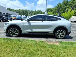 Ford Mustang Mach-E 2023 AWD Premium 4dr SUV