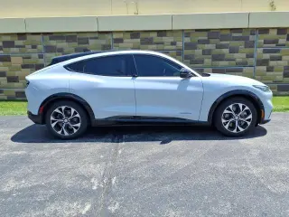 Ford Mustang Mach-E 2023 AWD Premium 4dr SUV
