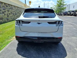Ford Mustang Mach-E 2023 AWD Premium 4dr SUV