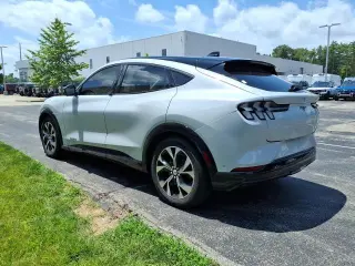Ford Mustang Mach-E 2023 AWD Premium 4dr SUV