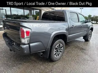 Toyota Tacoma 2022 4x4 TRD Off-Road 4dr Double Cab 5.0 ft SB 6A