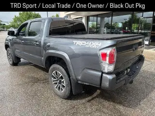 Toyota Tacoma 2022 4x4 TRD Off-Road 4dr Double Cab 5.0 ft SB 6A