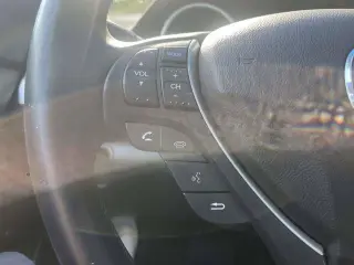 Acura TL 2009 4dr Sedan w/Technology Package