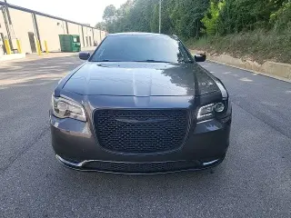 Chrysler 300 2019 Touring 4dr Sedan