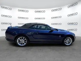 Ford Mustang 2011 V6 2dr Convertible