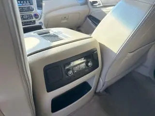 GMC Yukon XL 2019 4x4 Denali 4dr SUV