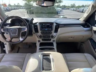 GMC Yukon XL 2019 4x4 Denali 4dr SUV
