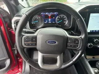 Ford F-150 2021 4x4 Platinum 4dr SuperCrew 5.5 ft. SB
