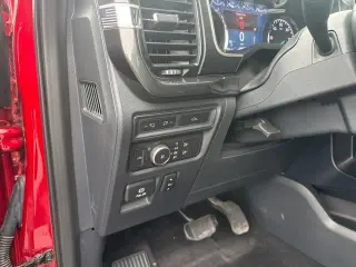 Ford F-150 2021 4x4 Platinum 4dr SuperCrew 5.5 ft. SB