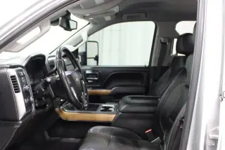 Chevrolet Silverado 2500HD 2018 4x4 LTZ 4dr Crew Cab SB