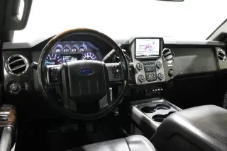 Ford F-250 Super Duty 2013 4x4 Platinum 4dr Crew Cab 8 ft. LB Pickup