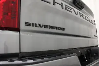 Chevrolet Silverado 1500 2023 4x4 Custom 4dr Crew Cab 5.8 ft. SB