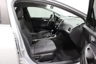 Chevrolet Cruze 2019 LT 4dr Sedan