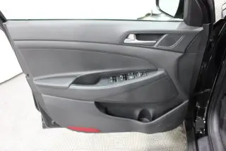 Hyundai TUCSON 2016 Sport 4dr SUV w/Beige Seats