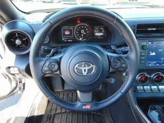Toyota GR86 2024 Premium 2dr Coupe 6A