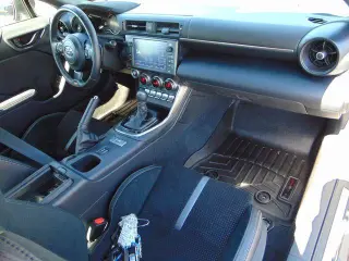 Toyota GR86 2024 Premium 2dr Coupe 6A