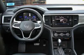Volkswagen Atlas Cross Sport 2022 AWD V6 SE 4Motion 4dr SUV w/Technology