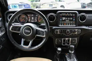 Jeep Wrangler Unlimited 2018 4x4 Sahara 4dr SUV (midyear release)