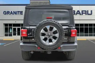 Jeep Wrangler Unlimited 2018 4x4 Sahara 4dr SUV (midyear release)