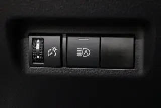 Toyota RAV4 2025 AWD LE 4dr SUV